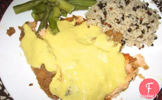 Côté de Saumon Enveloppé de Papier d'aluminium Au Citron et au Romarin