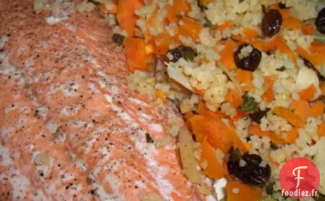 Saumon Cuit Au Four Avec Couscous Pilaf