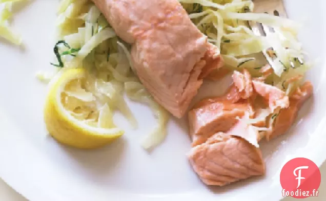 Saumon Poché au Chou Sauté