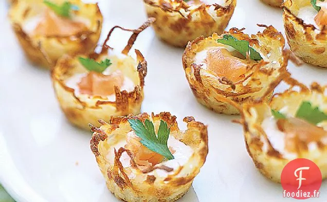 Nids de Pommes de Terre à la Crème Sure et au Saumon Fumé