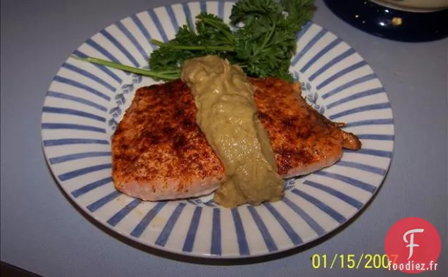 Saumon En Croûte De Cumin Et Guacamole