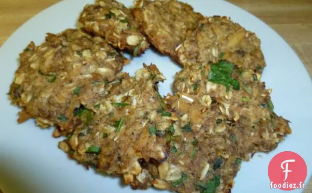Gâteaux de Pommes de Terre au Saumon avec Sauce Tartare à la Moutarde