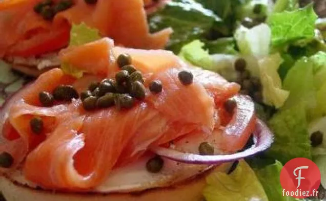 Le B.L.A. — Bagel au Lox et Avocat