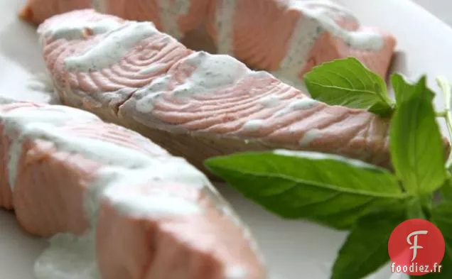 Saumon Poché au Gingembre à la Crème de Basilic au Citron Vert