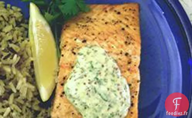 Filets de Saumon Grillés avec une sauce au Citron, à l'Estragon et à l'Ail
