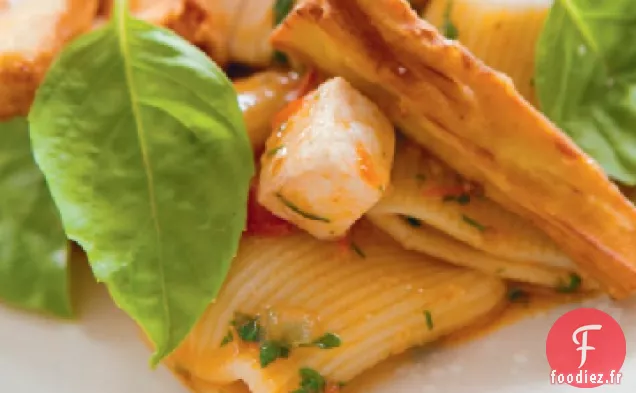 Rigatoni de Marc Vetri avec Frites d'Espadon, Tomate et Aubergine