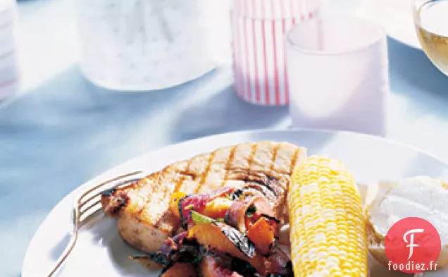 Espadon grillé avec Salsa à la Nectarine et à l'Oignon