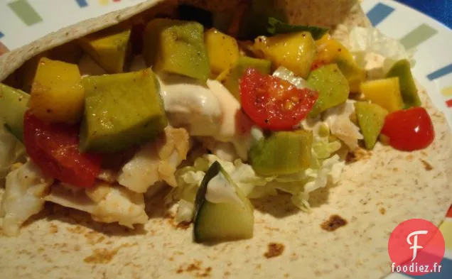 Tacos Au Poisson Avec Salsa À La Mangue