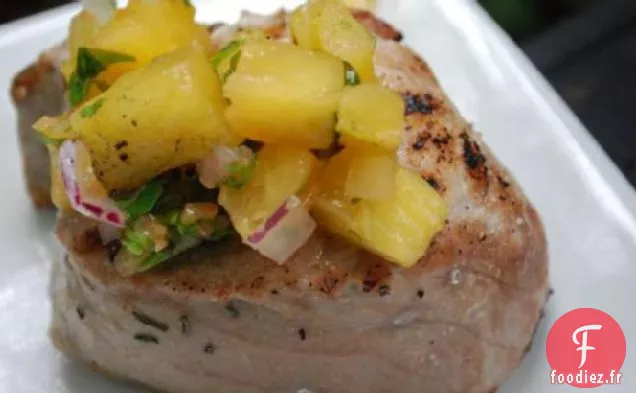 Thon À Nageoires Jaunes Avec Salsa À L'Ananas Frais