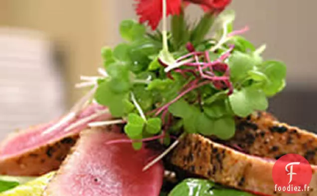 Thon Ahi Poêlé, Betteraves et Salade de Cresson avec Vinaigrette au Gingembre
