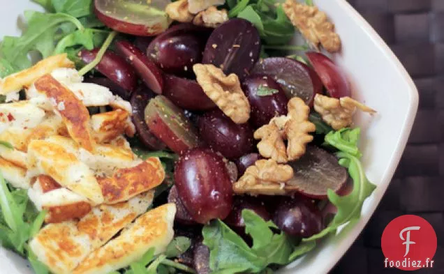 Halloumi, Raisins Rouges Et Roquette