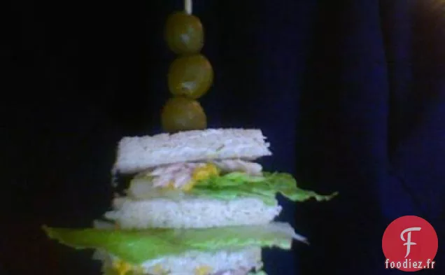 Sandwich au Thon et aux Olives de Linda (Sandwichs) ou Rouleaux de Doigts