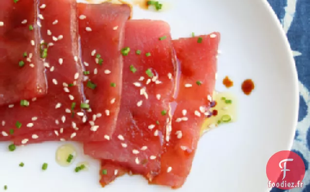 Recette de Sashimi à la Sauce Soja, aux Graines de Sésame et à la Ciboulette