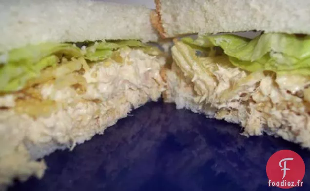 Le Sandwich au Thon Croquant de Jolly Roger! C /O DishPlat savoureux--