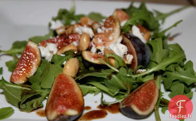 Salade De Roquette Aux Figues, Feta Et Amandes Marcona