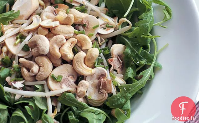 Champignons, Germes De Haricots Et Roquette