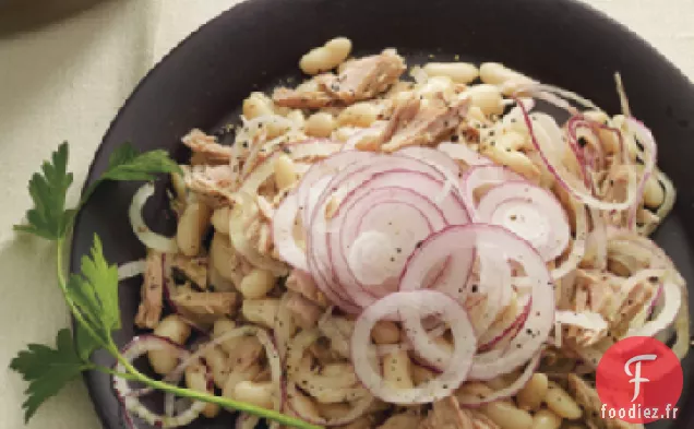 Salade de Thon, Haricots Blancs et Oignons Rouges