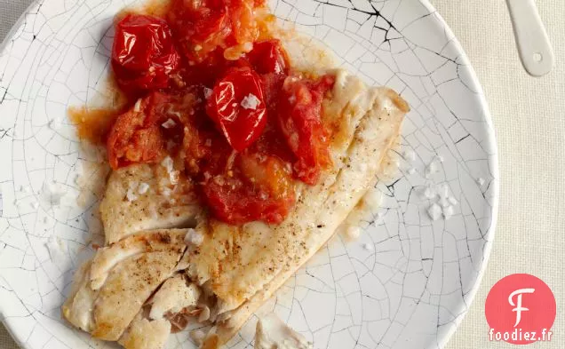 Bar Rayé Sauvage à Fondue de Tomates