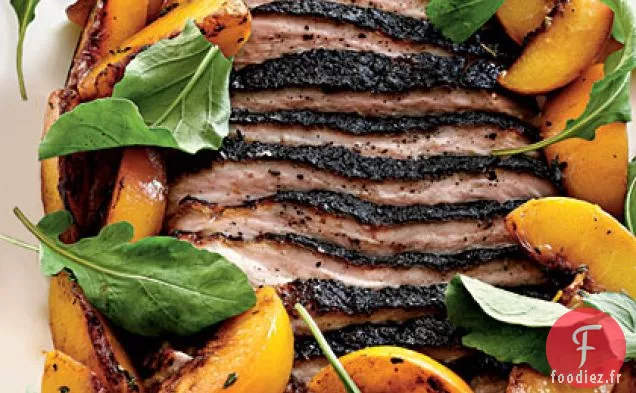 Poitrine de Porc Rôtie aux Pêches de Récolte Tardive et Roquette