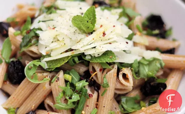 Fromage Pecorino, Roquette Et Olives Noires Kamut Penne