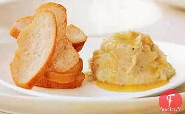 Purée de Haricots Blancs avec Vinaigrette à l'Ail et Croûtes