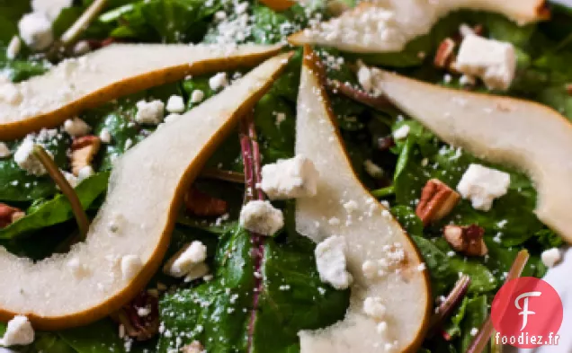Salade d'Épinards et de Poires à la Vinaigrette au Romarin