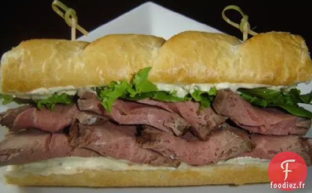 Sandwich au Boeuf et Sauce au Raifort