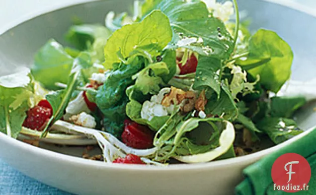 Salade de Roquette, Frisée et Feuilles Rouges aux Fraises