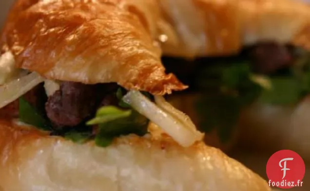 Sandwichs Croissants au Steak et au Fenouil