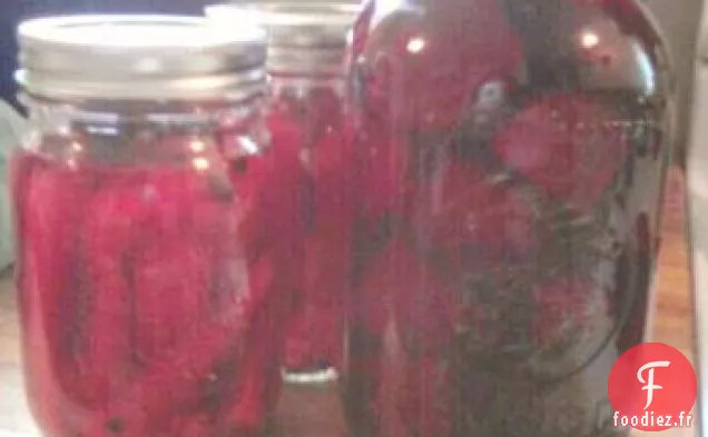 Salade d'Asperges, Betteraves Marinées et Fromage Bleu