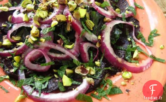 Salade de Betteraves à l'Oignon Rouge, Menthe et Pistaches