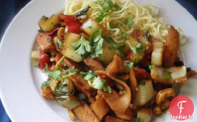 Sauté de Poulet au Citron Vert et Noix de Cajou