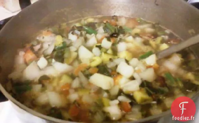 Sinigang Végétarien (Soupe de Tamarin Philippin ou Aigre)