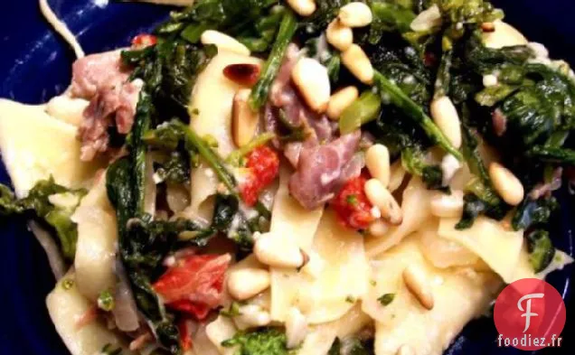 Pâtes à la Pancetta, au Brocoli ou au Brocoli Rabe et aux Pignons de Pin