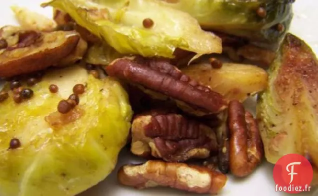 Salade de Choux de Bruxelles et Pacanes Râpés