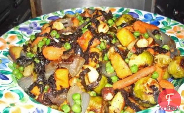 Mélange De Choux De Bruxelles Rôtis Et De Lanières De Nori