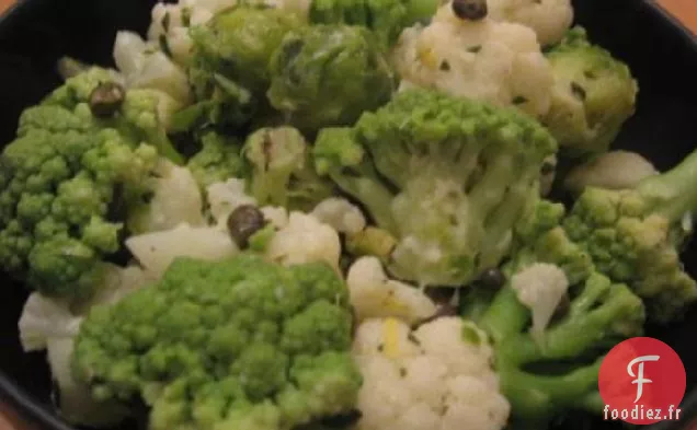 Salade de Chou-Fleur et Choux de Bruxelles Avec Beurre Moutarde-Câpres