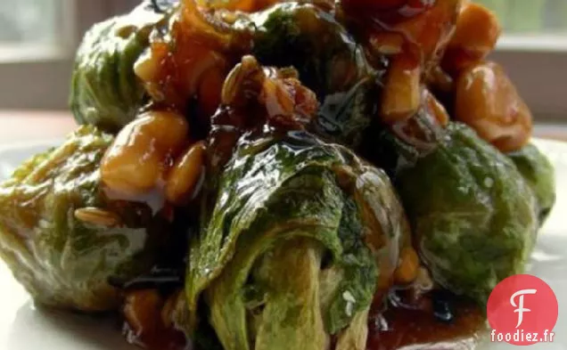 Choux de Bruxelles et Noix au Fenouil et Échalotes