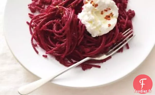 Pâtes De Betteraves À La Ricotta