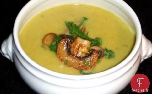 Soupe De Chou De Savoie Au Curry Aux Champignons