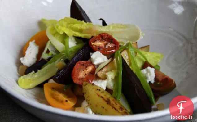 Salade De Betteraves Marinées Chaudes Et De Tomates Anciennes