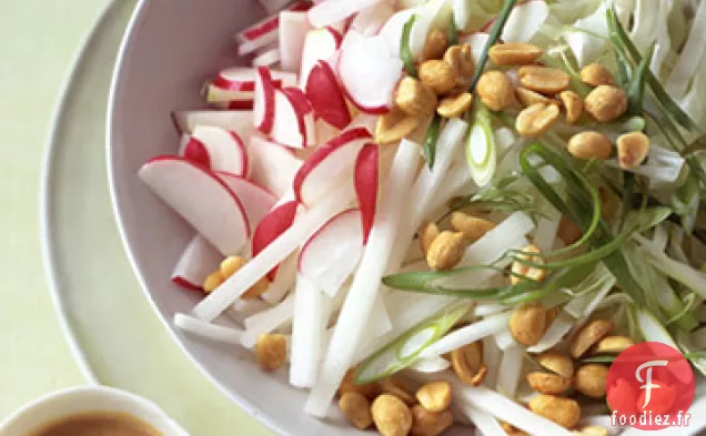 Salade de Chou et Radis avec Vinaigrette aux Arachides