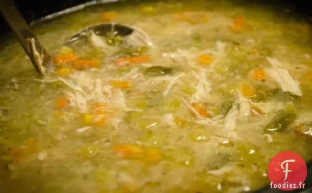 Soupe de Légumes au Poulet à la Mijoteuse (Rien de Chic, Juste Délicieux)