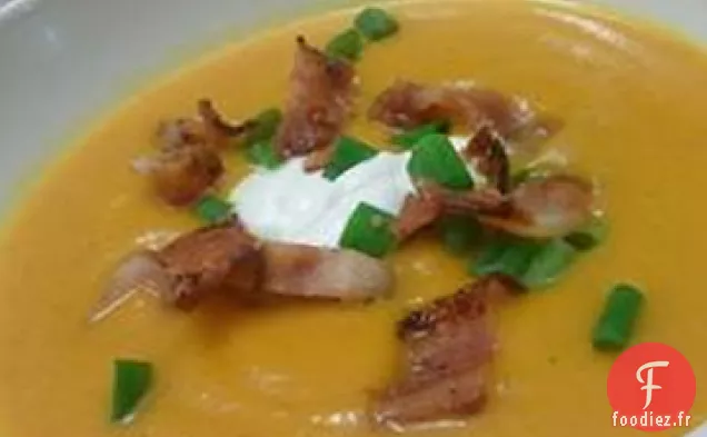 Soupe de Courge Musquée Rôtie aux Pommes et au Bacon