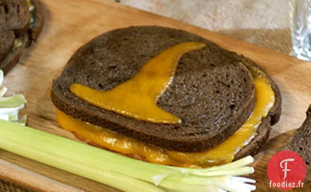 Sorcières de Sable au Fromage Grillé avec des balais de Céleri
