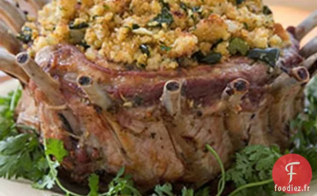 Rôti de Porc à la Couronne avec du Pain de Maïs - Farce Poblano