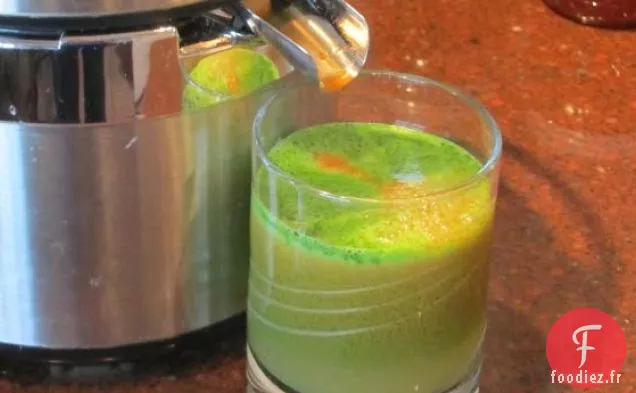 Jus de Booster de Calcium de Carotte et de Pomme de Chou Frisé pour Presse-Agrumes