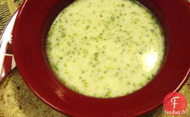 Soupe Crémeuse au Brocoli Sans Crème