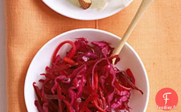 Salade De Betteraves, De Choux Et De Carottes Aux Graines De Carvi