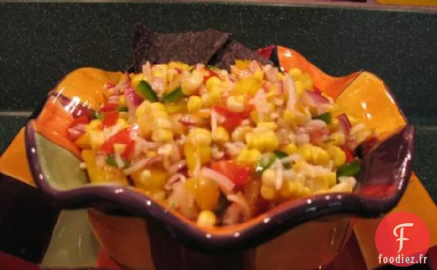 Salade de Maïs et de Légumes avec Vinaigrette Épicée au Citron Vert